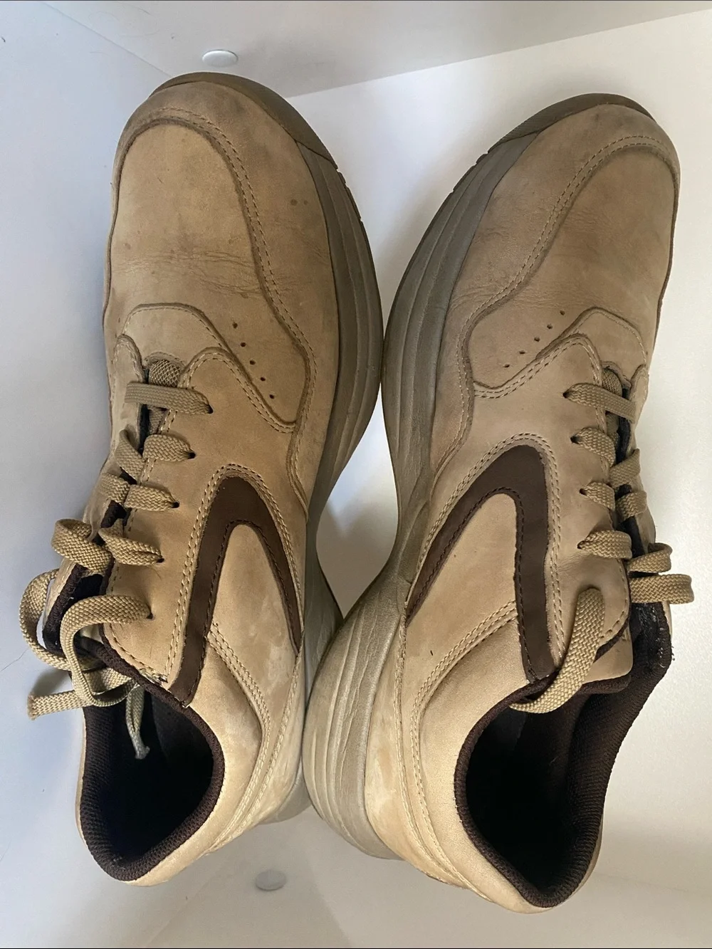 Men's ROCKPORT PROWALKER Size 10 1/2  Lace-Up Sneakers in Tan with Brown Accents